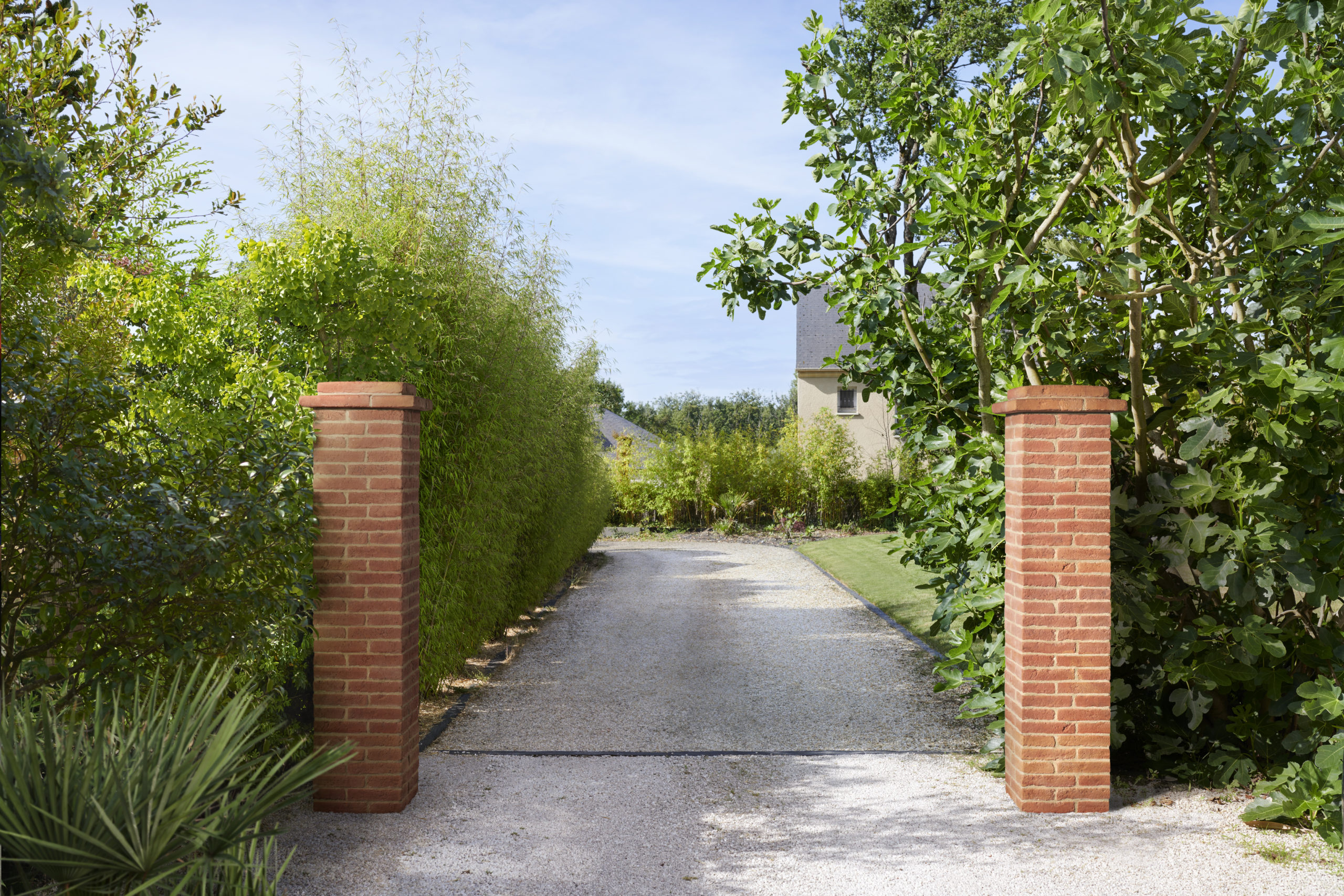 Entrée de jardin avec deux piliers Brique de chez ORSOL